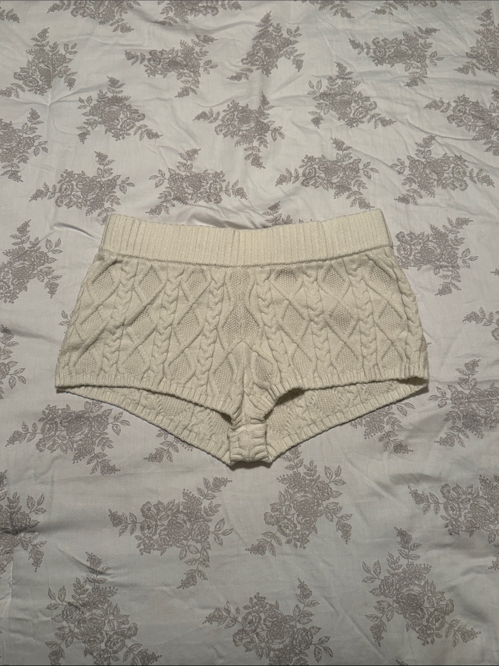 Skims Cable-Knit Lounge Shorts in Cream